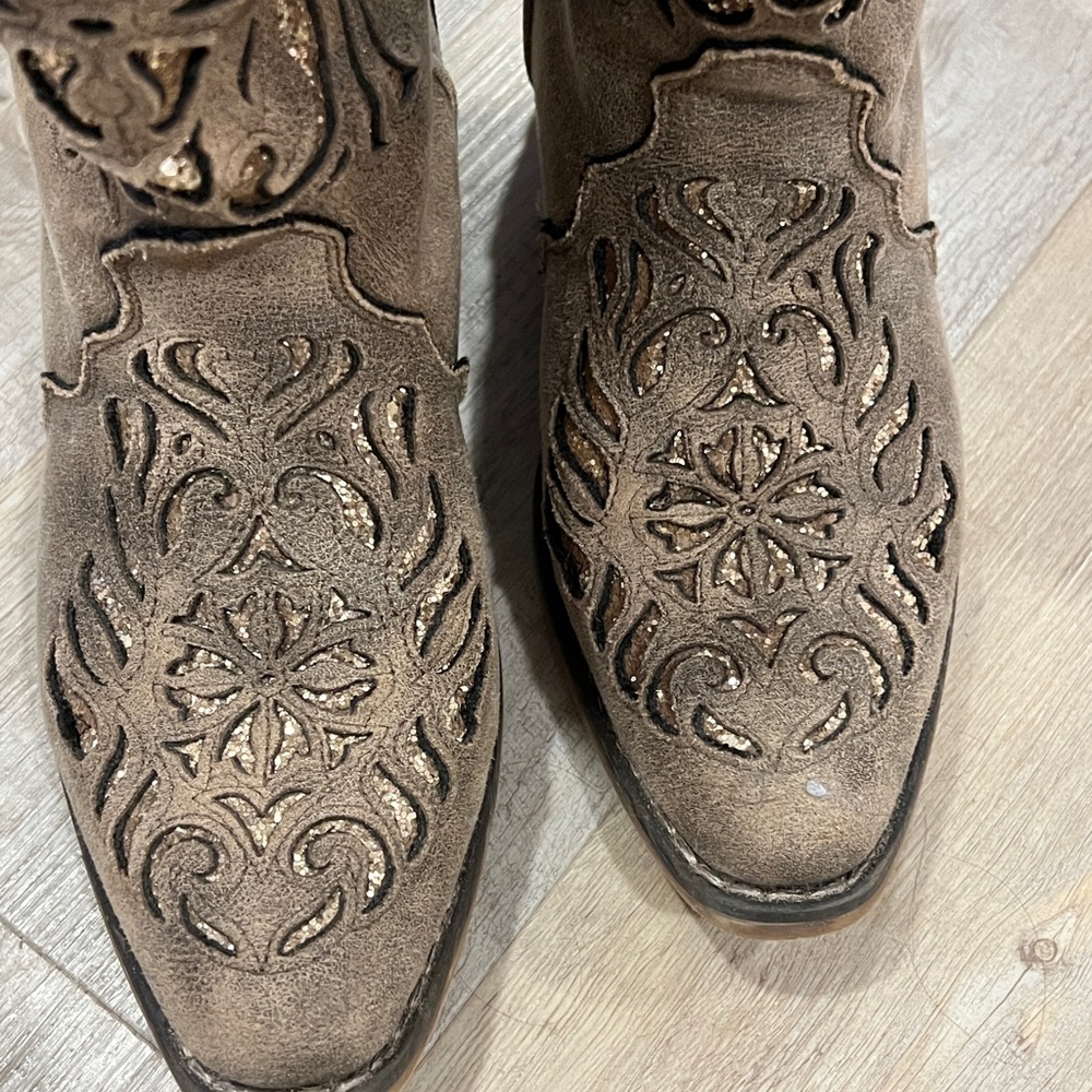 Women size 6 Roper boots- like new - Picture 5 of 8